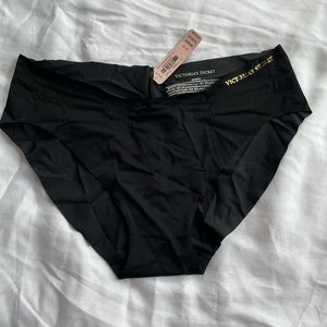Black seamless Victoria’s Secret panties